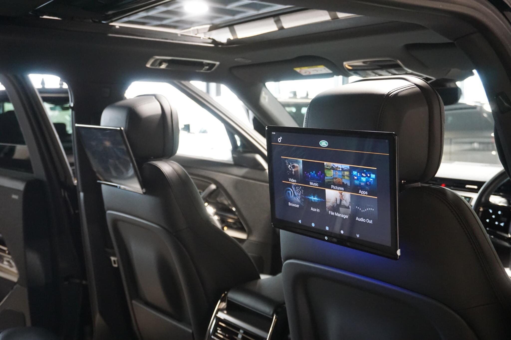 Land Rover Range Rover Sport 3.0 D300 MHEV Dynamic SE SUV 5dr Diesel Auto 4WD Euro 6 (s/s) (300 ps)